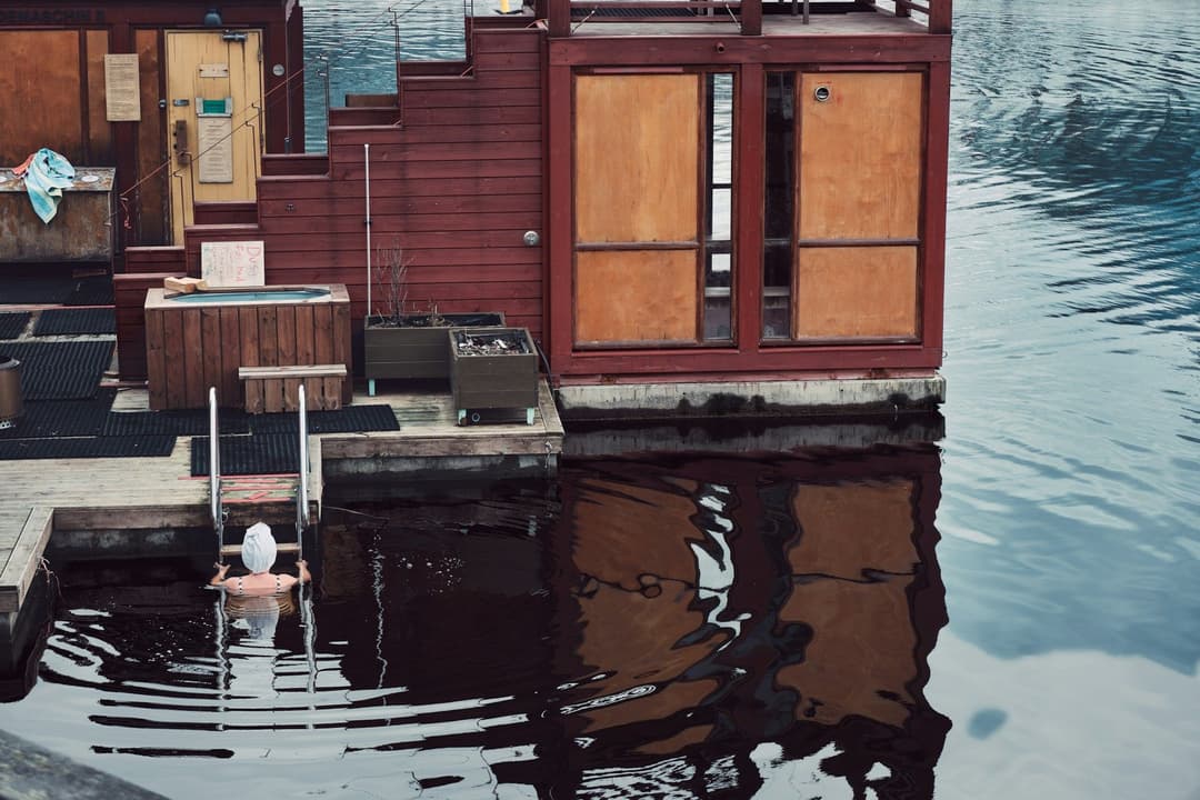 Cold Plunge + Sauna: Why Contrast Therapy Is Trending